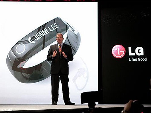 LG正式推出手环：Lifeband Touch配触摸屏