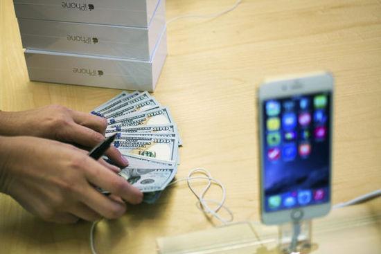 富士康生产一部iPhone6赚多少？25元人民币