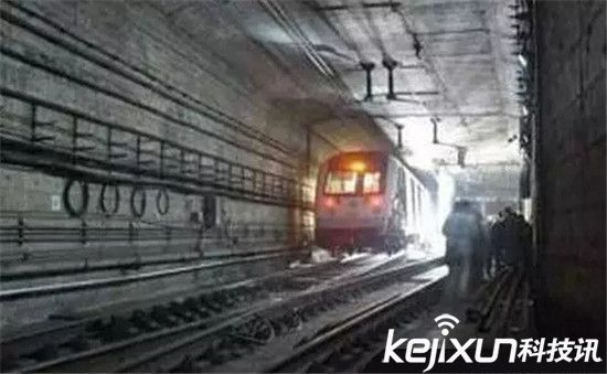 北京地铁灵异事件大盘点 吓尿了!