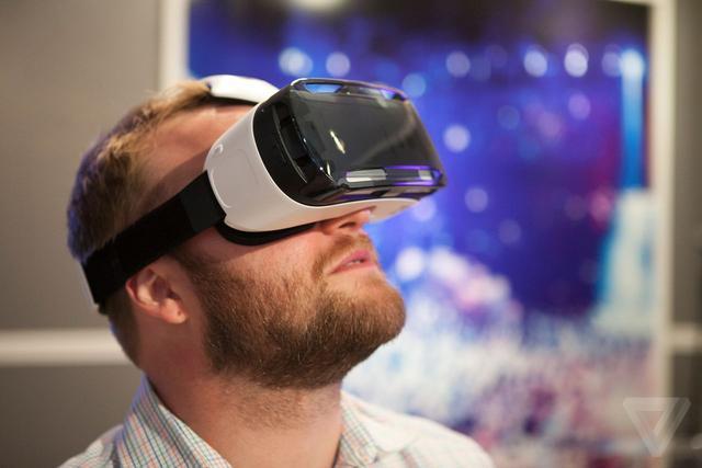 《华尔街日报》给出预警：这两年的VR销量会很惨淡