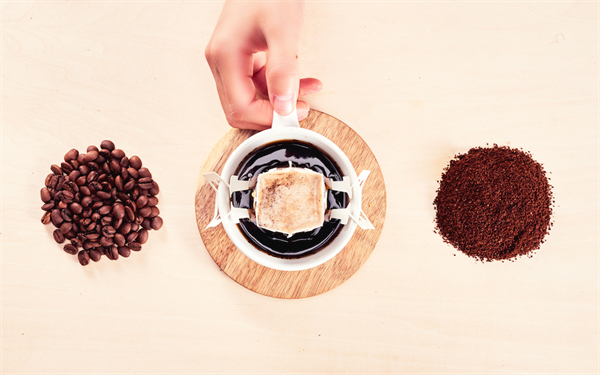 咖啡新贵搅动线上市场：隅田川合作唯品会销量暴增，Manner联手美团推出