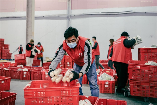 “拼多多“48小时保供套餐专区”上线一周 为上海市民提供近百万份物资